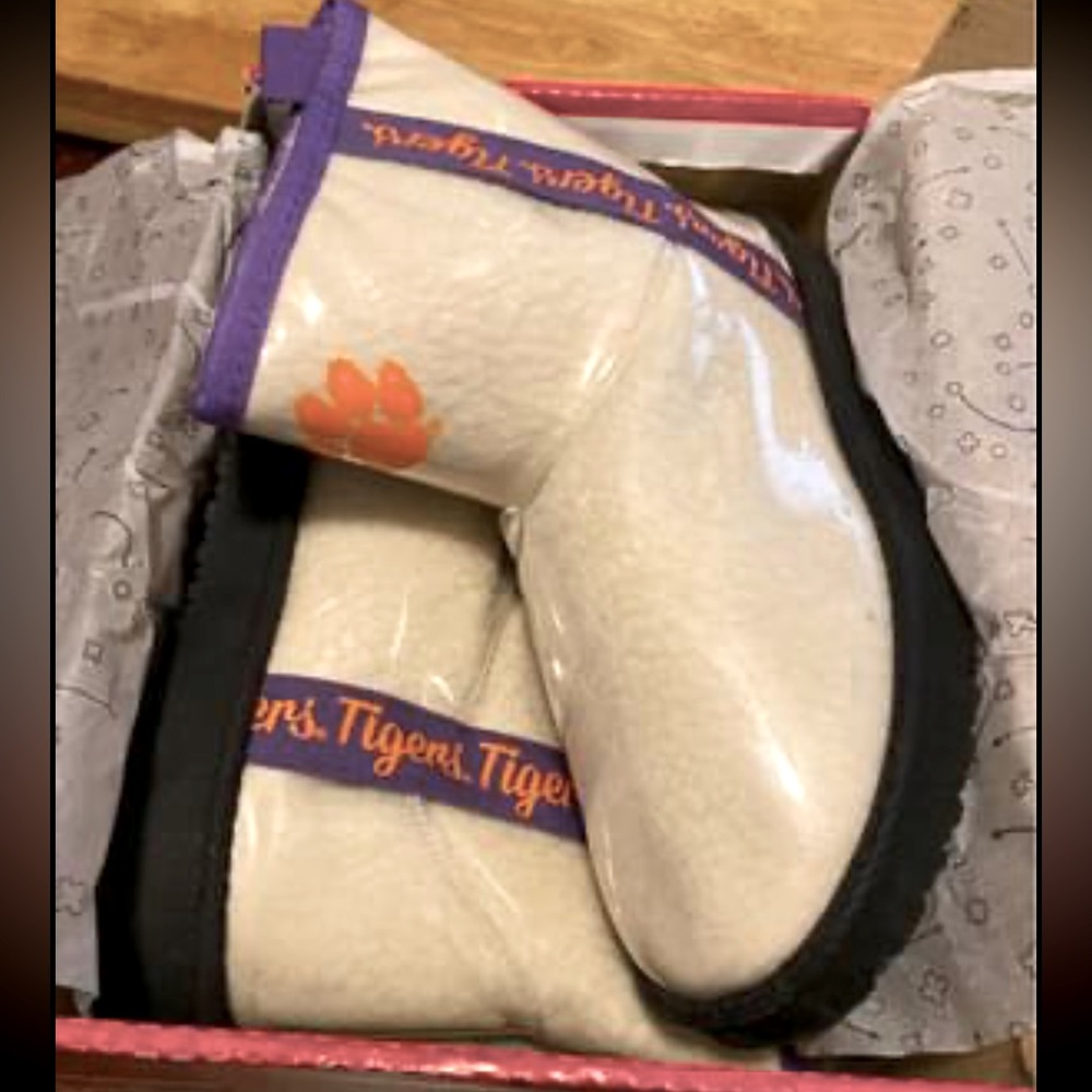 Clemson Woman Size 9 Boots